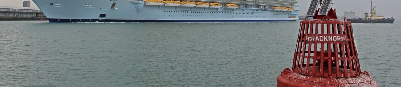 oasis-of-the-seas-and-cracknore-buoy-1280x280 (1)